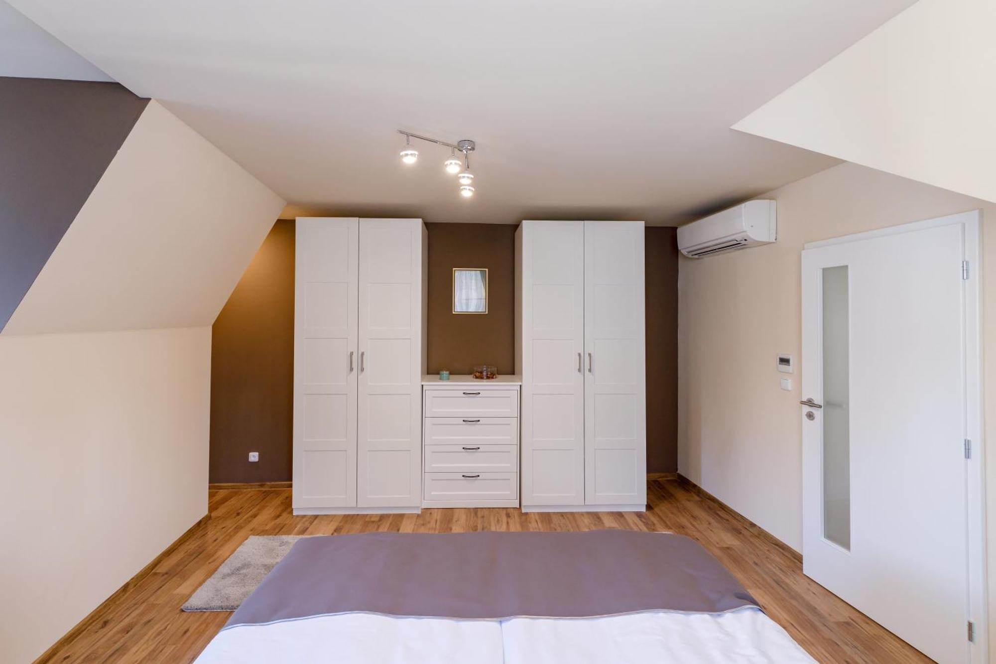 Apartments Menuet Karlovy Vary Room photo