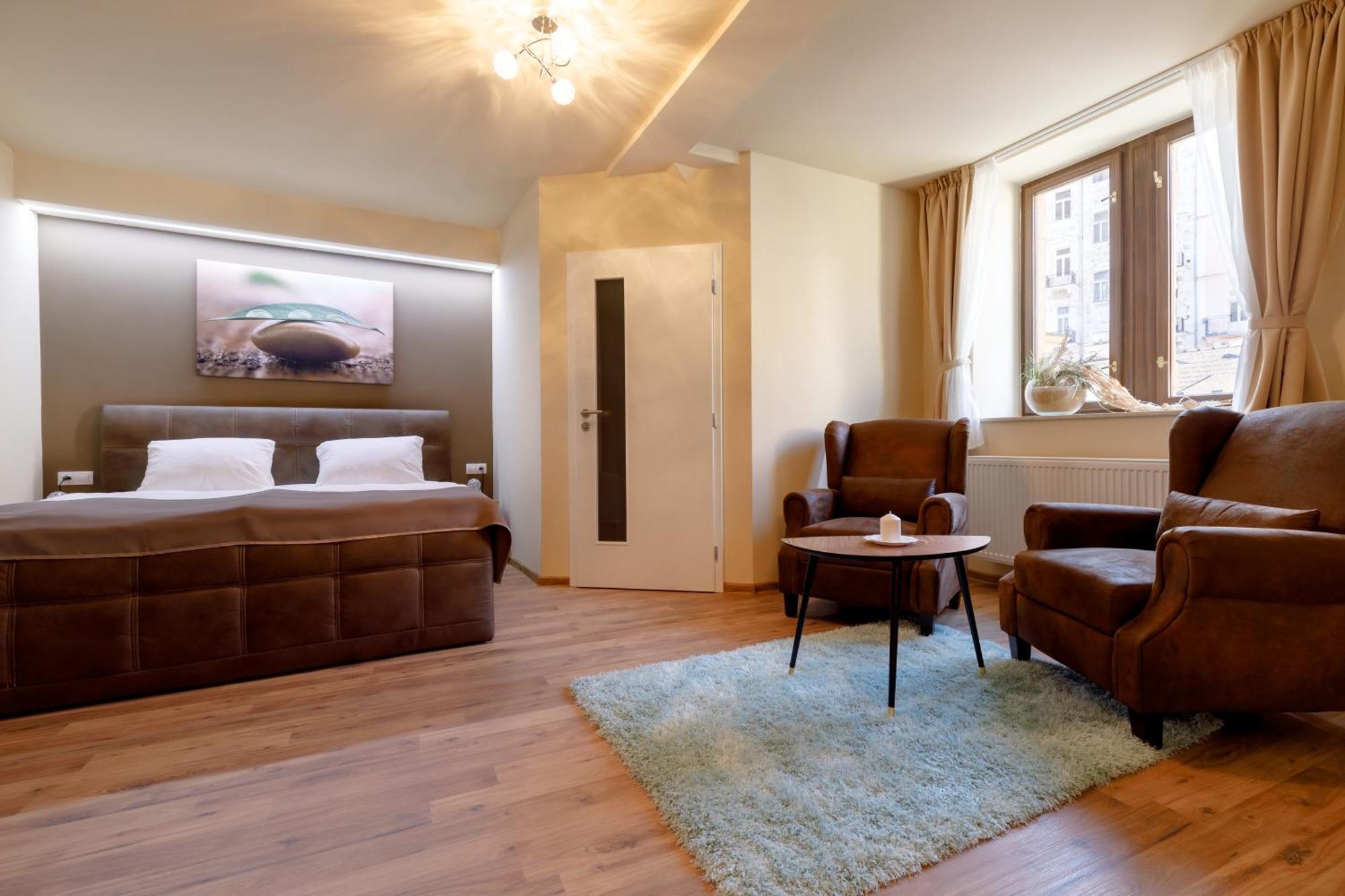 Apartments Menuet Karlovy Vary Room photo